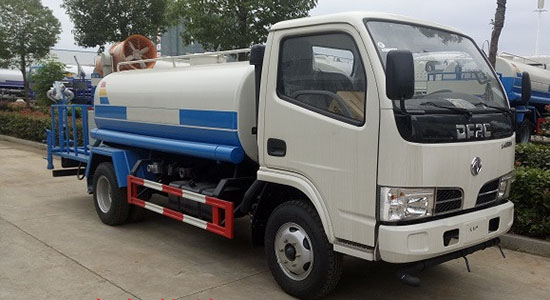 東風(fēng)福瑞卡綠化噴灑車(chē)（5噸）