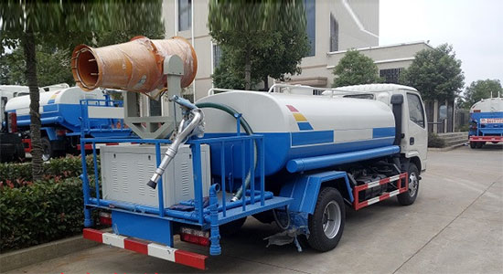 東風(fēng)福瑞卡綠化噴灑車(chē)（5噸）
