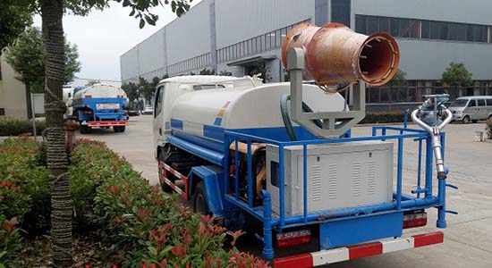 東風(fēng)福瑞卡綠化噴灑車(chē)（5噸）